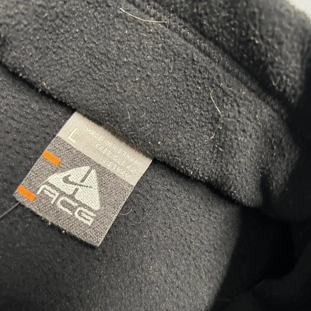 Vintage y2k women's silver grey tag Nike ACG zip up fleece jacket Size L